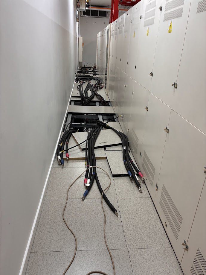 Low voltage cable terminations into switchgear