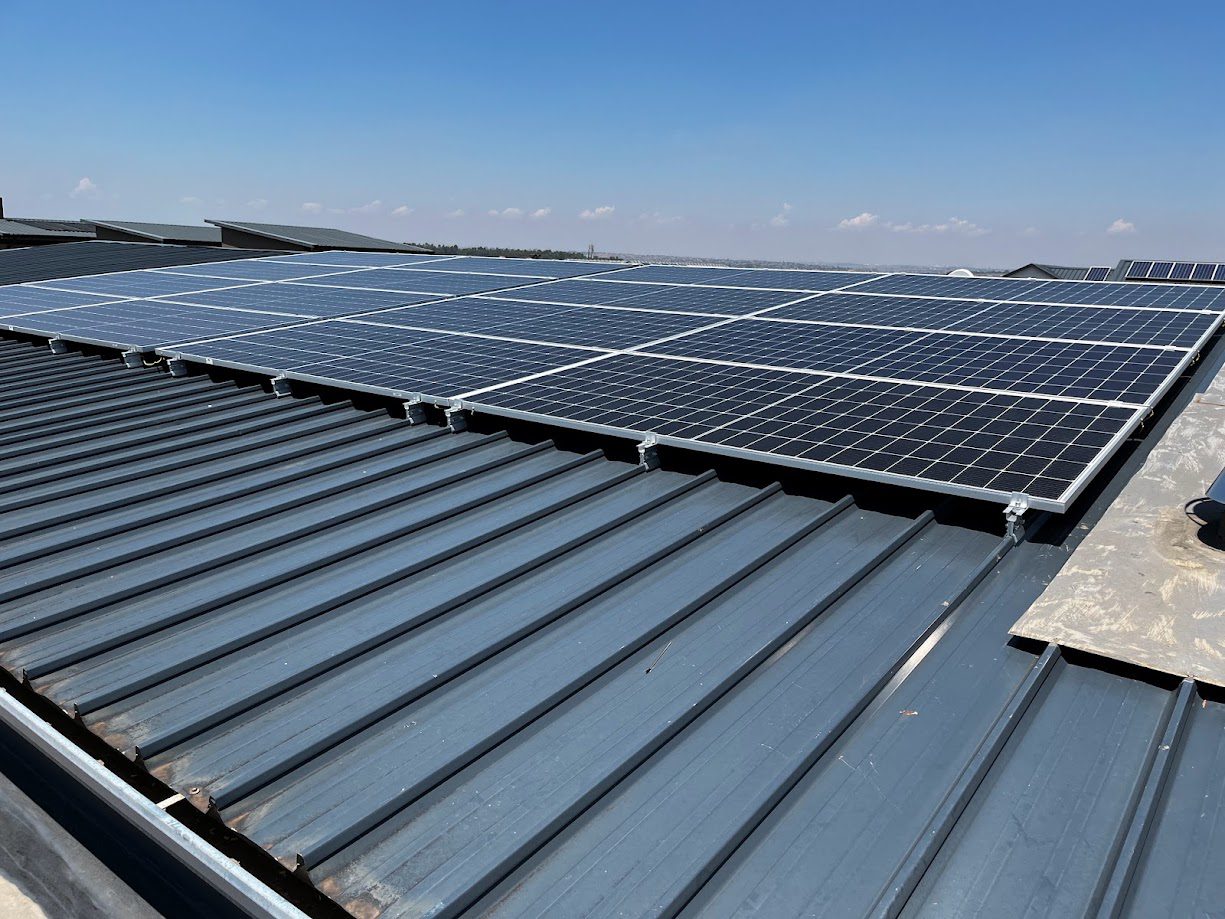 Commercial rooftop solar PV array